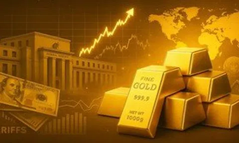 Giá vàng diễn biến khó lường, nhà đầu tư cần làm gì?