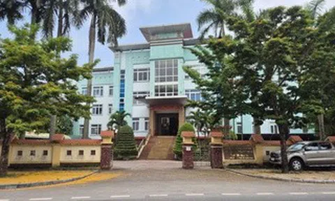 "Người lạ" có tên trong hồ sơ gói thầu 16,5 tỉ đồng ở Quảng Trị