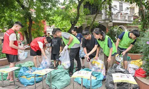 CHUYỆN HÀ THÀNH: Gom rác, gieo mầm xanh