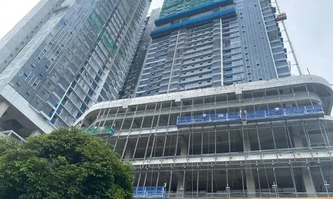 Nghịch lý của thị trường bất động sản TP.HCM