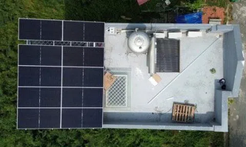 TPHCM: Nắng nóng kéo dài, nhiều người tìm nơi lắp điện mặt trời mái nhà