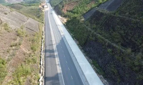 Quy định tốc độ tối đa trên tuyến cao tốc La Sơn - Hoà Liên cho xe lưu thông