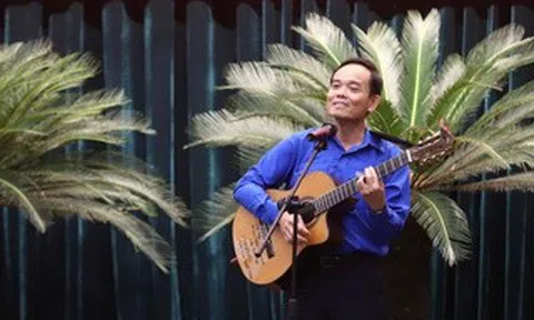 Thông tin nổi bật ở TPHCM ngày 2-4: Bí thư Thành ủy ôm đàn, hát tặng thanh niên; lập 4 đoàn khảo sát