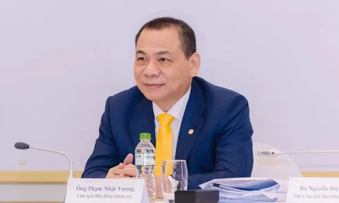 Cổ phiếu 'nhà Vingroup' tăng dựng đứng, VN-Index vượt 1.700 điểm