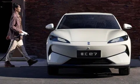 Xe điện BYD chuyên chạy taxi được miễn phí sạc một năm