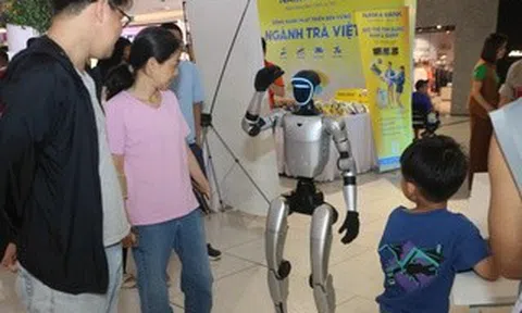 Ấn tượng với màn trình diễn công nghệ AI Robot đến từ Gigaversal