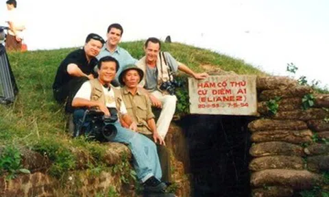 Khách Anh xuyên Việt tìm những người xa lạ từng gặp hơn 30 năm trước