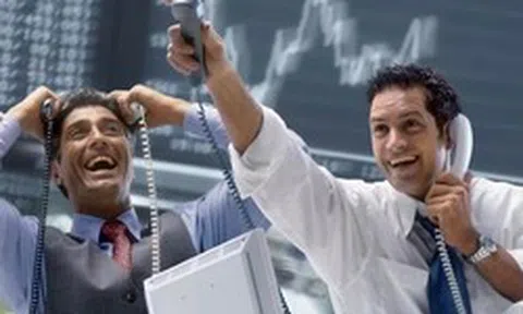 Nhóm công ty chứng khoán mua bán cổ phiếu ra sao sau tin xác nhận Việt Nam sẽ được nâng hạng?