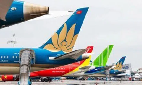 Nhiên liệu bay bảo đảm hết tháng 4, đang nghiên cứu, đánh giá việc tăng trần vé máy bay