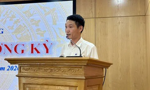 Bộ Công Thương giải thích lý do điều hành giá xăng dầu lúc nửa đêm