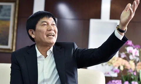 Con trai 'vua thép' Trần Đình Long chi hơn 800 tỷ mua cổ phiếu