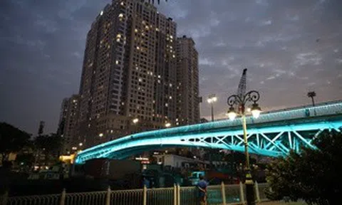 Tạo điểm nhấn cảnh quan đêm ở TPHCM