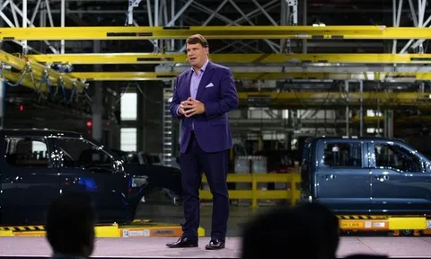 CEO Ford gay gắt với xe điện Trung Quốc