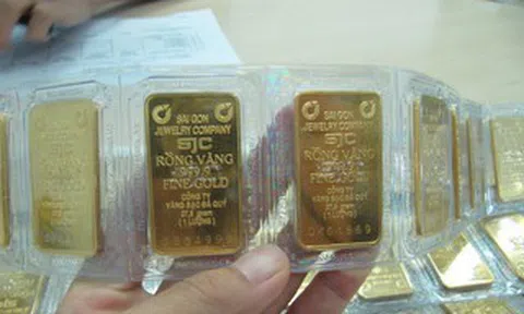 Cuối ngày 16-4, giá vàng miếng giảm nhanh, người mua lỗ hơn 7 triệu đồng sau 2 ngày