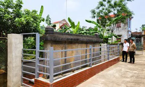 VIDEO: Hiện trạng 2 tấm bia cổ 300 năm ở Thanh Hóa sau khi báo chí phản ánh