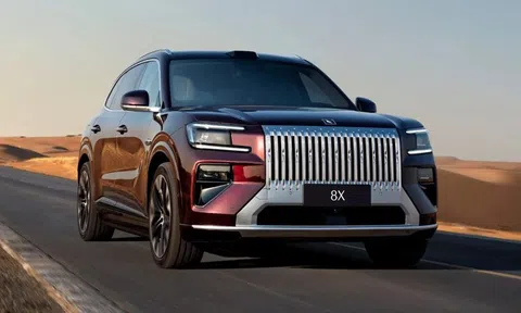 SUV mạnh 1.381 mã lực của Zeekr lại gây sốt