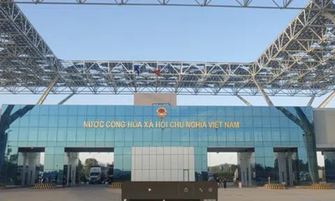 Quảng Ninh: "Quả ngọt" từ chuyển đổi số trong hoạt động xuất nhập khẩu