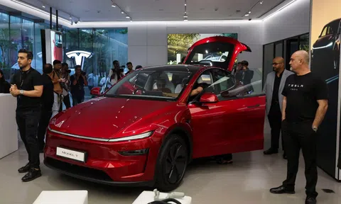 Xe điện Tesla Model Y L bản 6 chỗ 'chào sân' thị trường Ấn Độ