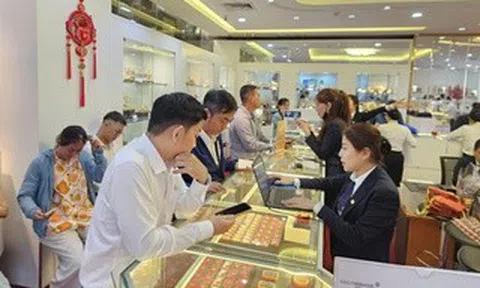 Giá vàng hôm nay 29-4: Rớt thêm 1,5 triệu đồng, thấp nhất nhiều tháng