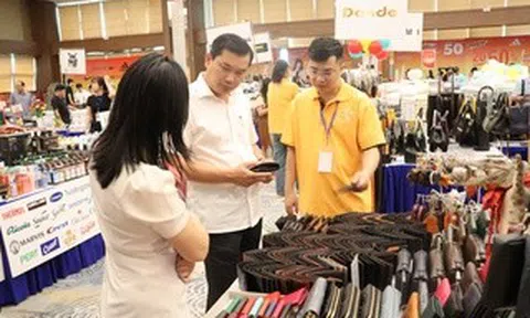 Cơ hội "vàng" sở hữu đồ hiệu giá rẻ tại Cần Thơ Mega Sale