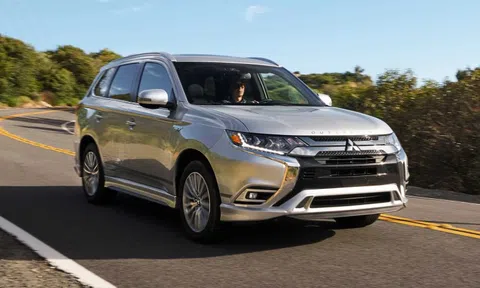 Chiếc lò xo cửa khiến hơn 100.000 xe Mitsubishi Outlander bị triệu hồi