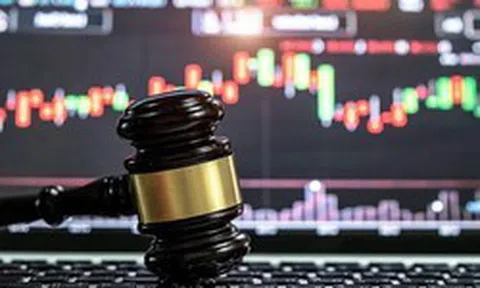 Ba doanh nghiệp bị xử phạt loạt do vi phạm trong lĩnh vực chứng khoán