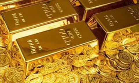 Quỹ lớn nhất thế giới tiếp chuỗi “xả” hàng tấn vàng