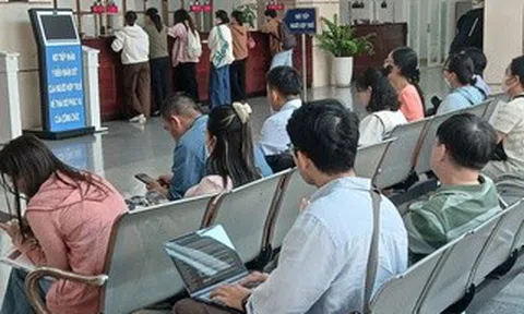 Tranh luận quanh việc áp ngưỡng nợ thuế để cấm xuất cảnh