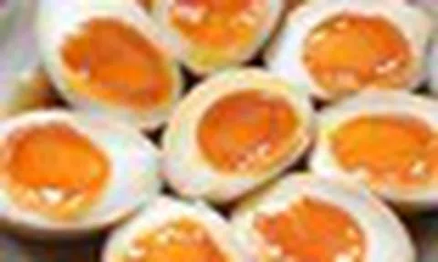Người đàn ông 35 tuổi ăn 50 quả trứng lòng đào trong nửa tháng để kiểm soát cân nặng: Bác sĩ cảnh báo!
