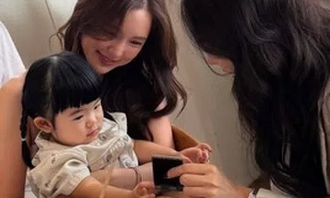 Có 1 kiểu phụ huynh, vì sĩ diện, sẵn sàng hùa theo người ngoài để chê bai con mình