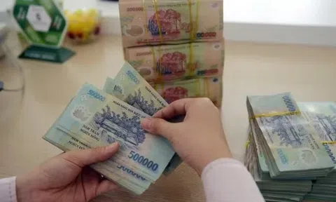 Bộ Tài chính: Không cấm trả lương trên 5 triệu bằng tiền mặt
