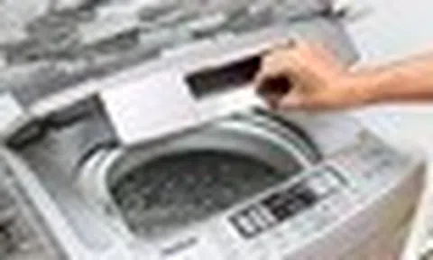 Máy giặt dùng xong nên mở nắp hay đóng nắp? Giật mình biết đáp án