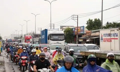 Sở Xây dựng TPHCM đề xuất cấm xe tải trên 1 tấn vào nội đô 16 giờ/ngày