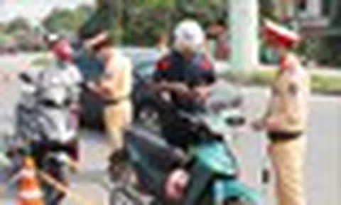 Không chỉ bị phạt tới 14 triệu đồng, người đi xe máy còn có thể mất xe nếu phạm lỗi này