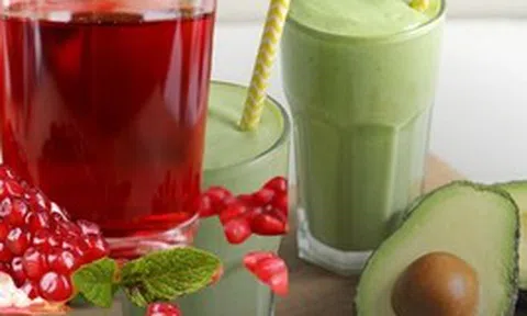 Phụ nữ U40 nên ăn 5 loại quả có tác dụng chống nắng tự nhiên trong mùa hè, ngăn tia UV, tăng sinh collagen để 60 tuổi chưa già