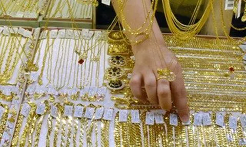 Tối 15-5, giá vàng lẫn bạc đều "lao dốc không phanh"