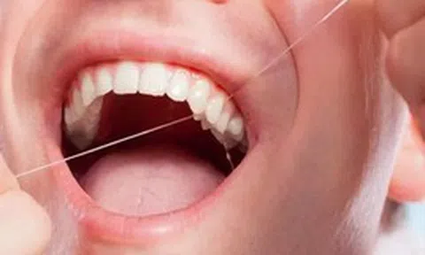 Lời khuyên cho những người sử dụng chỉ nha khoa hàng ngày