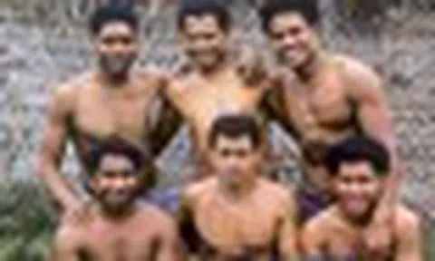 6 nam sinh sống 15 tháng trên đảo hoang không bóng người: Hơn 50 năm sau, số phận mỗi người ra sao?