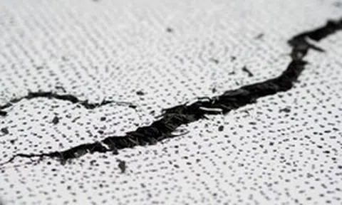 Phát minh có thể thay đổi toàn bộ ngành xây dựng: Thép hỏng tự lành, tự 'ghi nhớ' hình dạng, bền gấp đôi vật liệu ban đầu