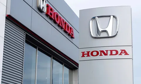 Honda lỗ lần đầu tiên sau gần 70 năm, từ bỏ mục tiêu doanh số xe điện