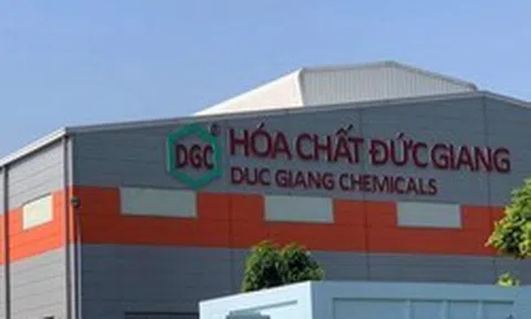 HoSE sửa quyết định, cổ phiếu Hóa chất Đức Giang vẫn được giao dịch cả ngày nhưng kèm 1 điều kiện