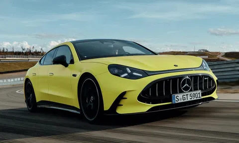 Mercedes-AMG GT 4-Door Coupe thế hệ mới trở thành xe điện