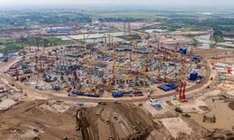 Siêu tiến độ sân vận động lớn nhất hành tinh: Dự kiến hoàn thành chỉ trong 20 tháng, lập kỷ lục của mọi kỷ lục thế  giới