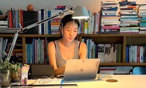 Tại sao việc đặt bàn học ngay dưới xà ngang lại là cấm kỵ?
