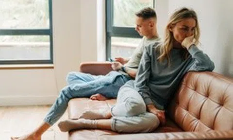 Nghiên cứu mới gây chấn động: Hơn 1/3 phụ nữ hối hận về lựa chọn bạn đời