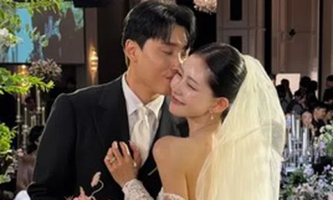 Drama sốc trong đám cưới sao nữ nổi tiếng và chồng phông bạt: Khách mời không thèm gửi tiền mừng nhưng “ăn như thuồng luồng” còn làm loạn khán phòng