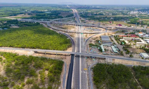 Mở nút giao Long Thành từ 24/5, kết nối cao tốc Biên Hòa - Vũng Tàu