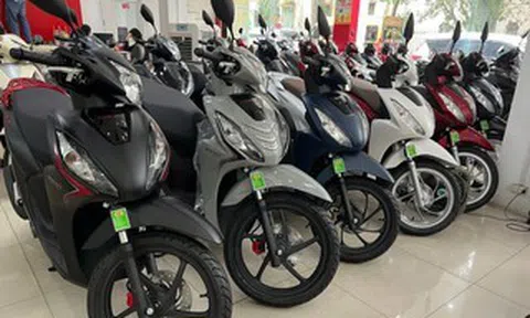 Giá xe máy tiếp tục giảm mạnh