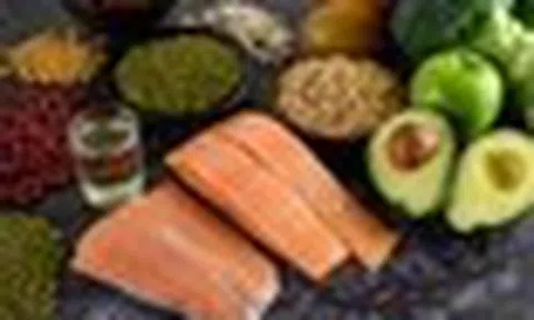 Nhiều người bị “lừa” suốt bao năm: Nước hầm xương gần như không bổ sung được canxi, 3 thực phẩm này mới là “vua canxi” thật sự