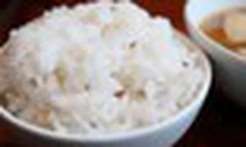 Vẫn ăn cơm trắng, người đàn ông giảm đường huyết, 10 kg trong 4 tháng nhờ 3 thay đổi đơn giản
